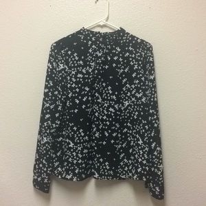 *NWOT* cute woven long sleeve top size large.